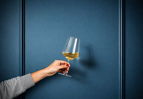 Weißwein in der Blauen Burg im Allgäu – stilvoller Genuss im Boutique Hotel